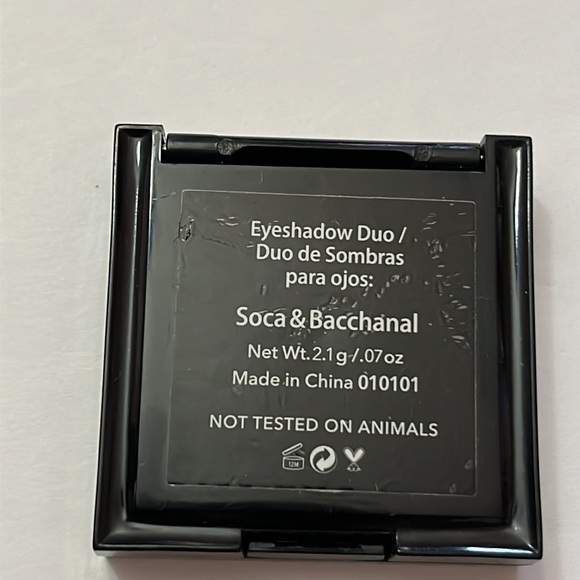 New Shaina B Eye Shadow Duo Soca & Bacchanal Shimmer - Picture 4 of 4